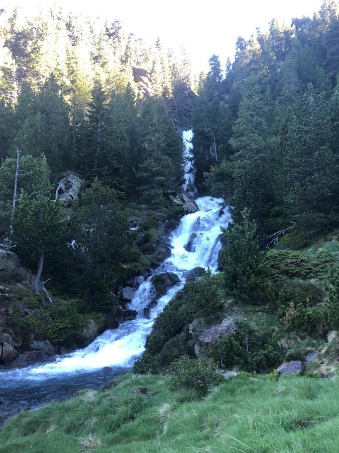 Hostal Pirineos Meliz บีเอลซา ภายนอก รูปภาพ